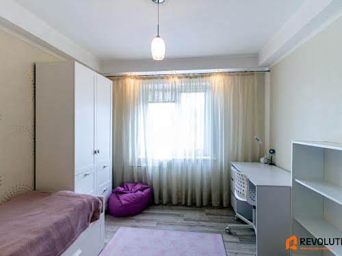 квартира за адресою Мілютенка вул., 9