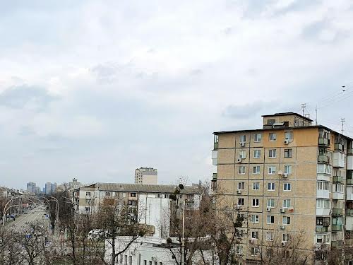 квартира за адресою Будівельників вул., 17