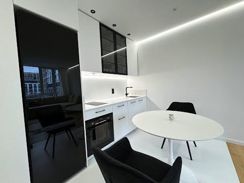 квартира за адресою Салютна вул., 2к9