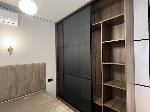 квартира за адресою Щаслива вул., 65
