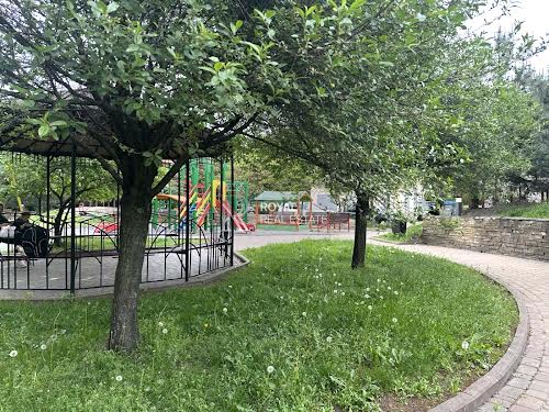 квартира за адресою Дегтярівська вул., 25а к1