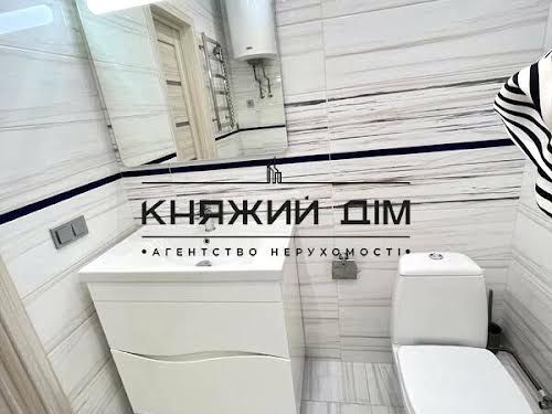 квартира за адресою Київ, Драгоманова вул., 10