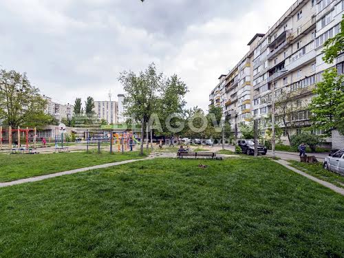 квартира за адресою Київ, Світлицького вул., 28-В