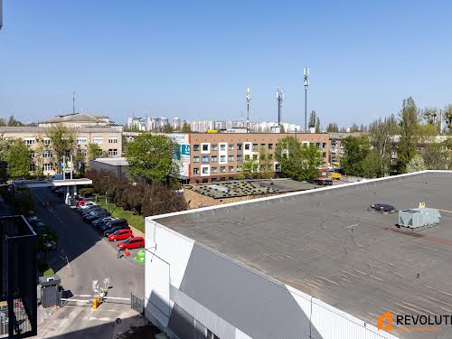 квартира за адресою Салютна вул., 2к9