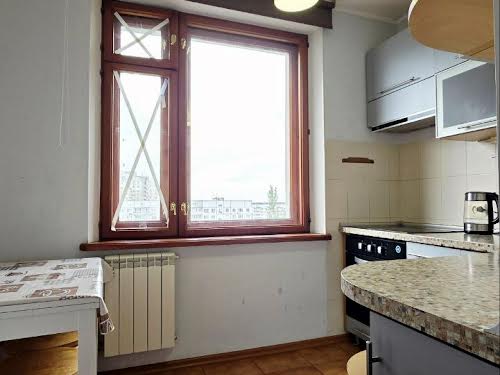 квартира за адресою Перемоги просп., 61