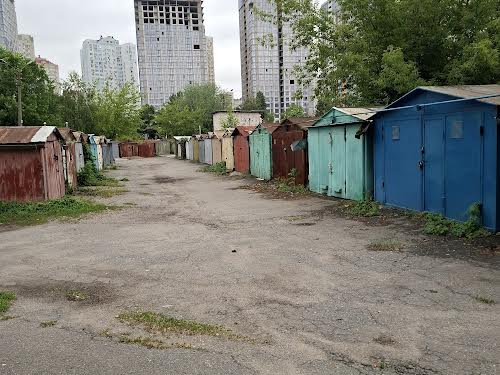 комерційна за адресою Сартувальна, 22