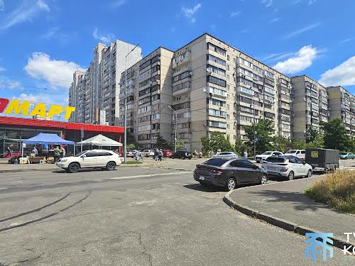 квартира за адресою Вишняківська вул., 8