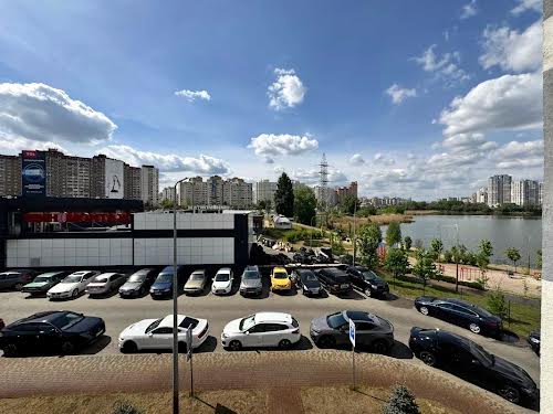 квартира по адресу Ревуцкого ул., 40-Г