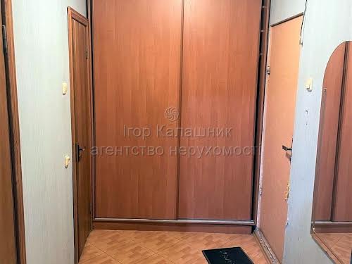 квартира за адресою Ревуцького вул., 42-Б