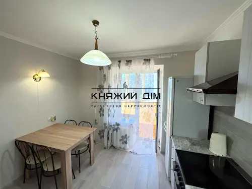 квартира за адресою Драгоманова вул., 44-А