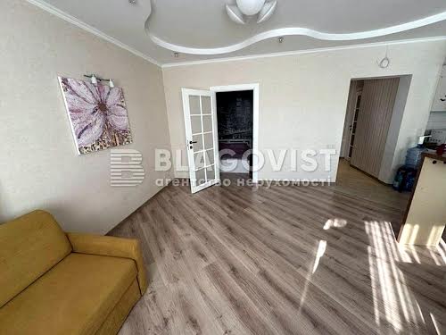 квартира за адресою Ревуцького вул., 9