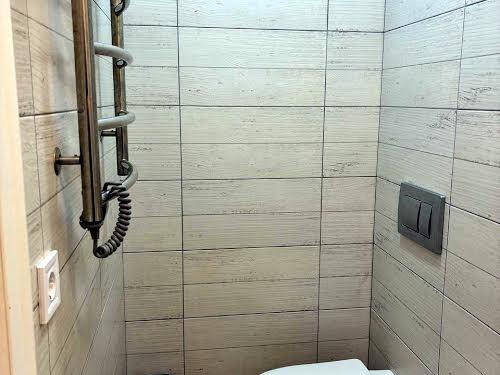 комерційна за адресою Білокур вул. (Курська), 8а