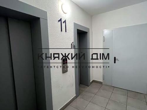 квартира за адресою Київ, Драгоманова вул., 10