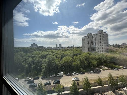 квартира за адресою Дегтярівська вул., 25є