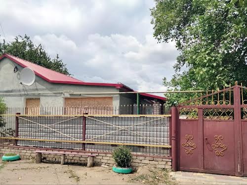 будинок за адресою Центральна, 64