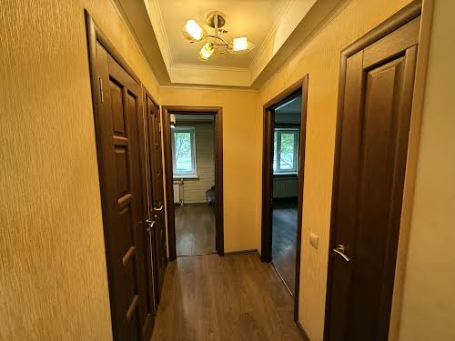 комерційна за адресою Київ, Оболонський просп., 10