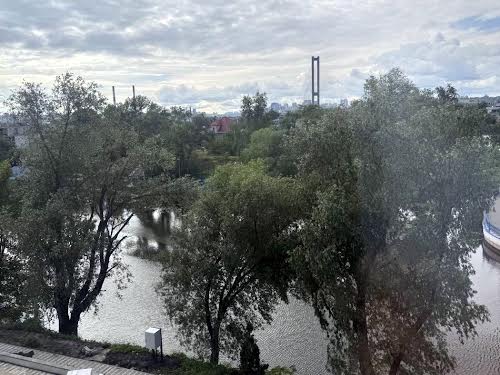 квартира за адресою Центральна вул., 11