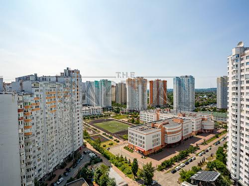 коммерческая по адресу Миколы Бажана просп., 16