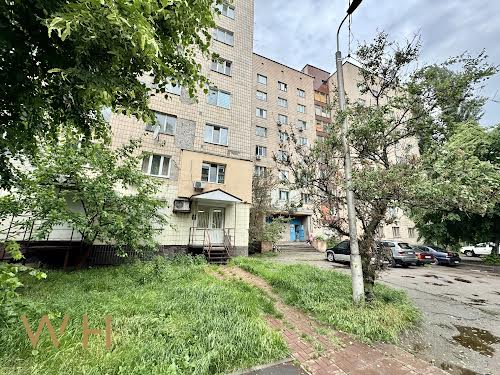 коммерческая по адресу Світлицького ул., 24-А