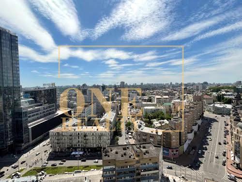 квартира за адресою Кропивницького вул., 10