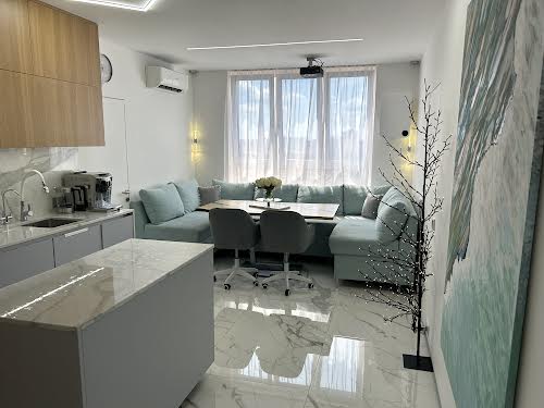 квартира за адресою Драгоманова вул., 10