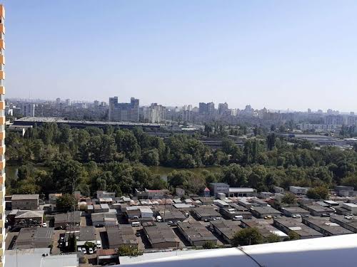квартира за адресою Сім’ї Кульженків вул. (Дехтяренка Петра), 33
