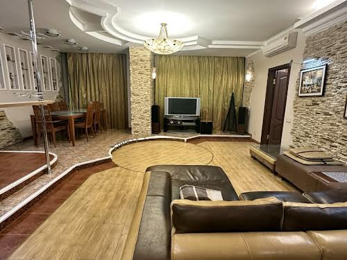квартира за адресою Святослава Хороброго вул., 7