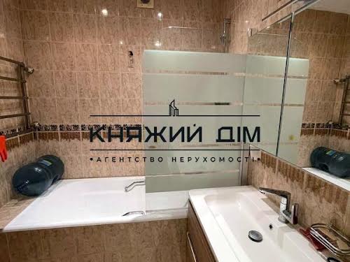 квартира за адресою Драгоманова вул., 8-А