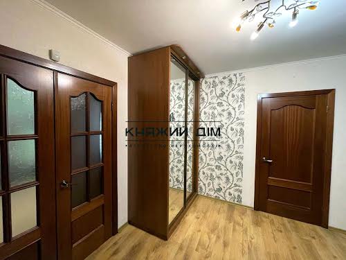 квартира за адресою Драгоманова вул., 8-А