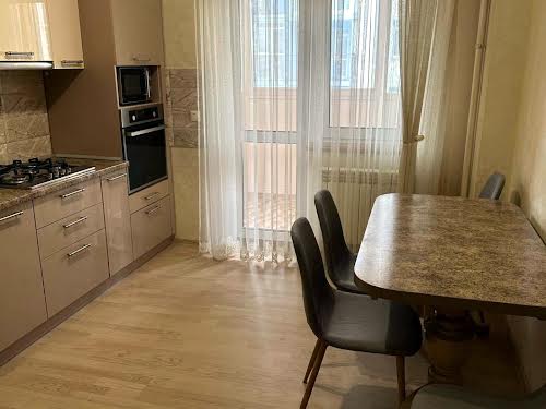 квартира за адресою Залізнична вул., 15