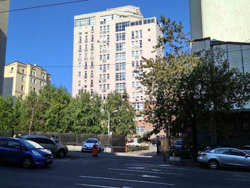 комерційна за адресою Антоновича вул. (Горького), 33B
