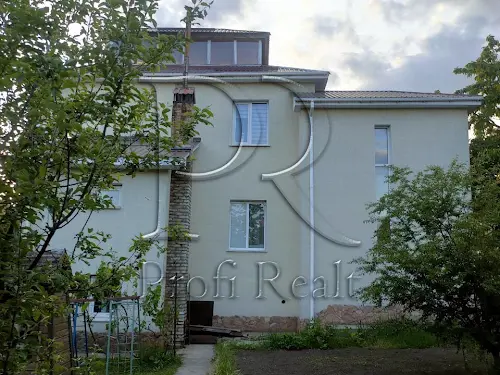 будинок за адресою Зоряна вулиця