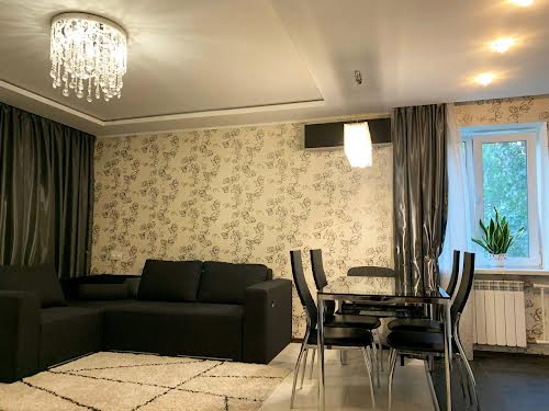 квартира за адресою Золотоустівська вул., 4