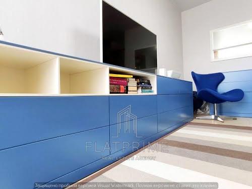 квартира за адресою Регенераторна вул., 4 к8