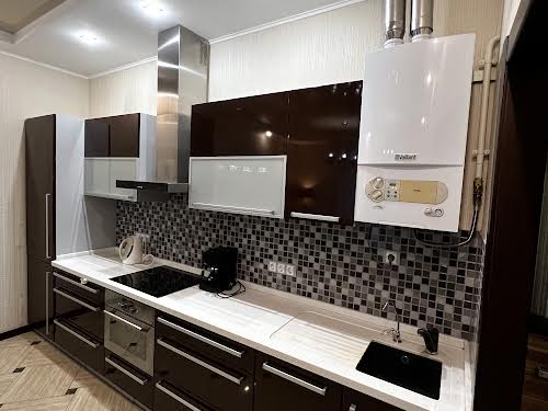 квартира за адресою Панаса Мирного вул., 20