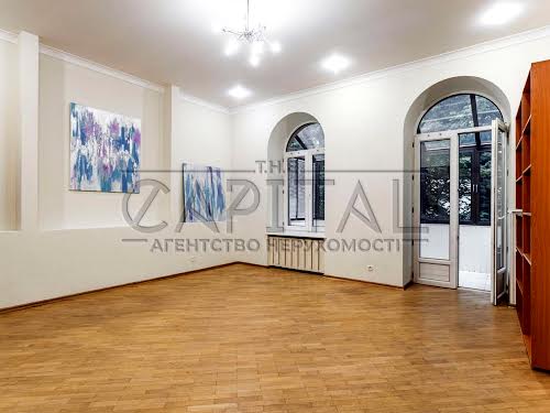 комерційна за адресою Лютеранська вул., 12