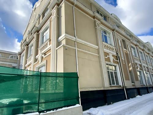 комерційна за адресою Золотоустівська вул., 23