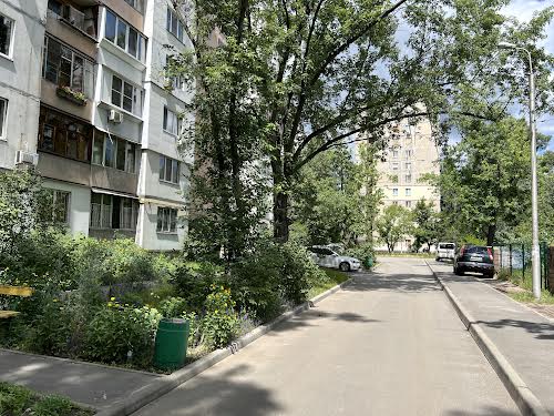 квартира за адресою Левка Лук'яненка вул. (Маршала Тимошенка), 3-А