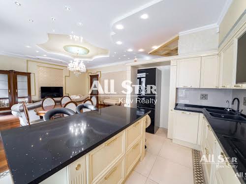квартира за адресою Шота Руставелі вул., 8