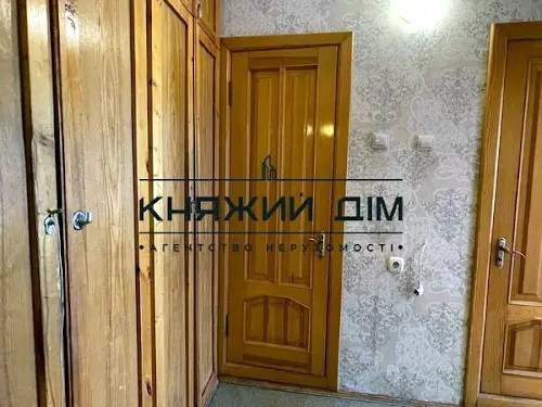 квартира за адресою Ревуцького вул., 18-А