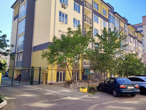 квартира по адресу Академика Амосова ул., 12
