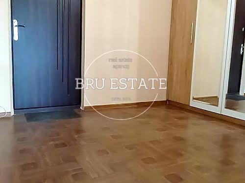 квартира по адресу Ревуцкого ул., 54