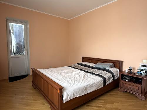 квартира за адресою Ніжинська вул., 5