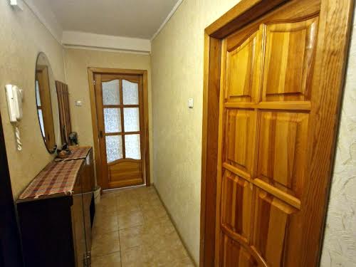 квартира за адресою Академіка Булаховського вул., 30