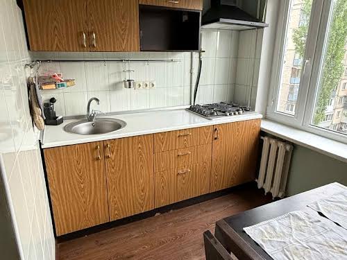квартира за адресою Леся Курбаса просп., 4