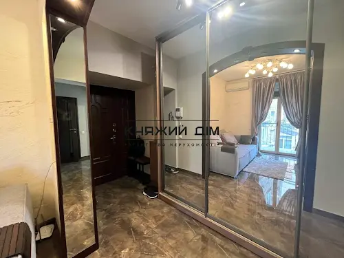 квартира за адресою Круглоуніверситетська вул., 13