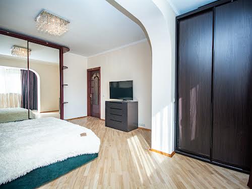 квартира за адресою Урлівська вул., 5