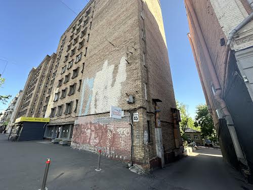 комерційна за адресою Саксаганського, 45