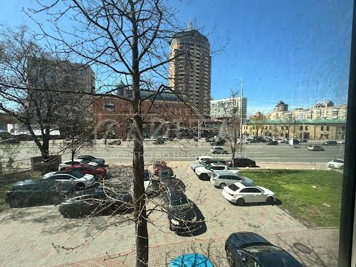 комерційна за адресою Лесі Українки бульв., 23-А