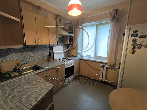 квартира за адресою Романа Ратушного вул. (Волгоградська), 33